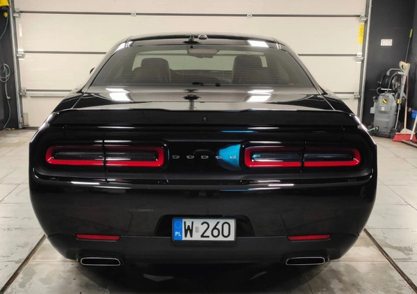 Dodge Challenger cena 135000 przebieg: 25980, rok produkcji 2019 z Radom małe 781